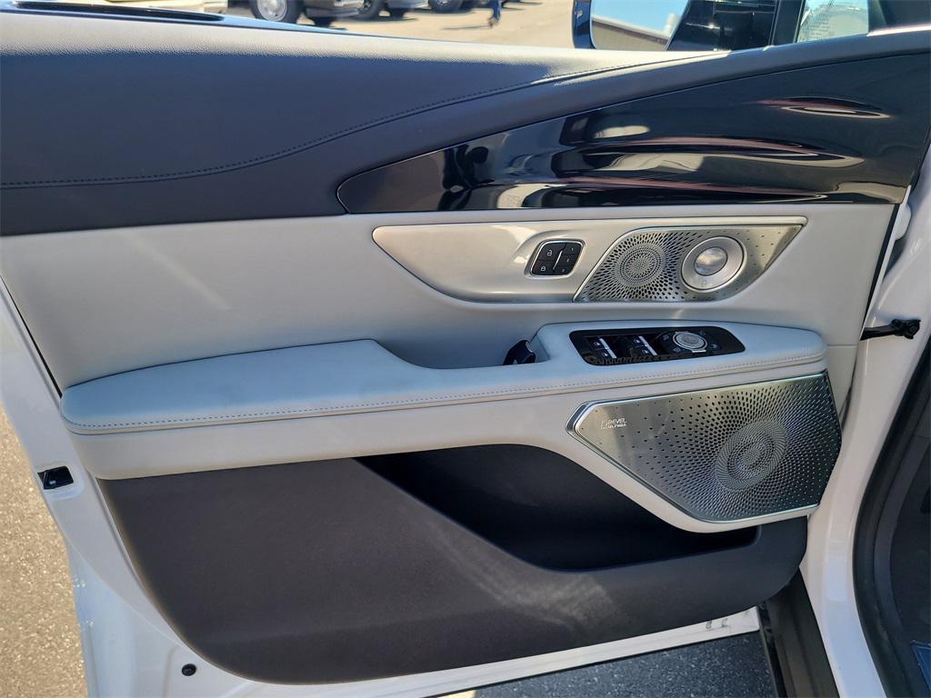 new 2026 Lincoln Nautilus car, priced at $70,445