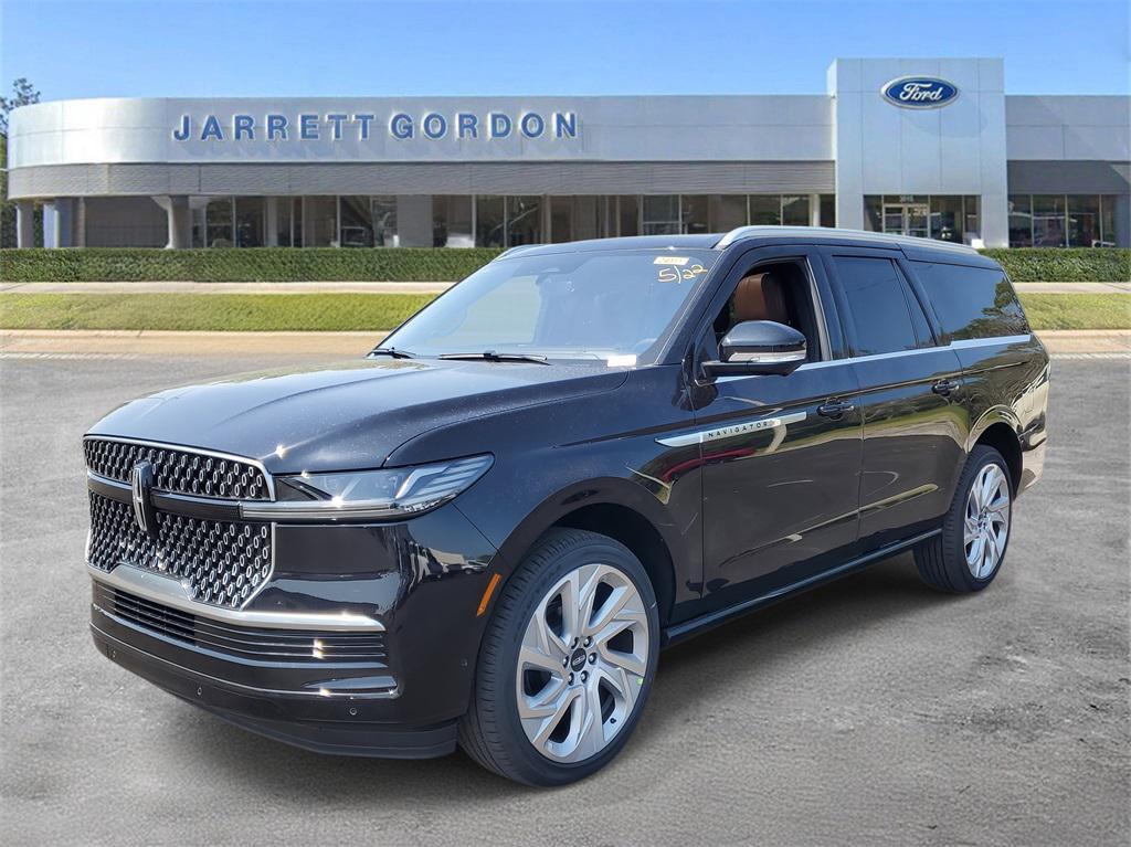 new 2025 Lincoln Navigator car, priced at $103,656