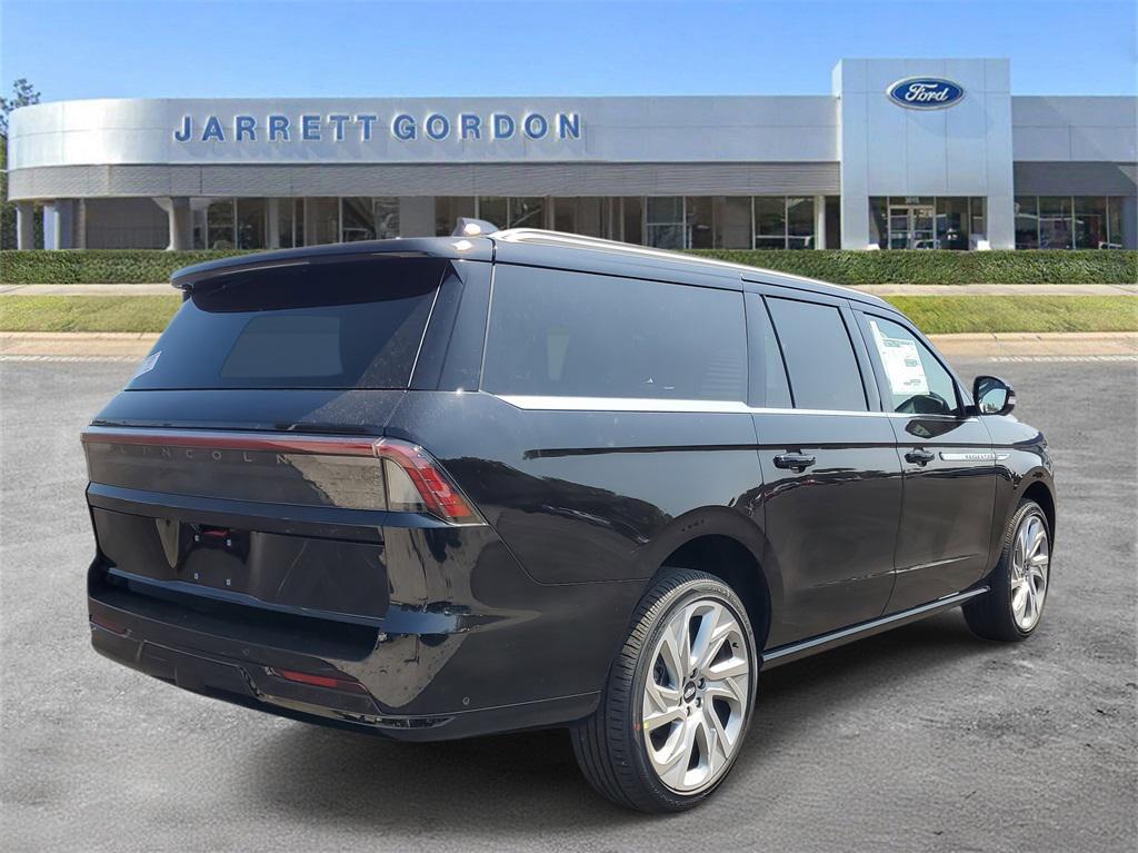 new 2025 Lincoln Navigator car, priced at $103,656