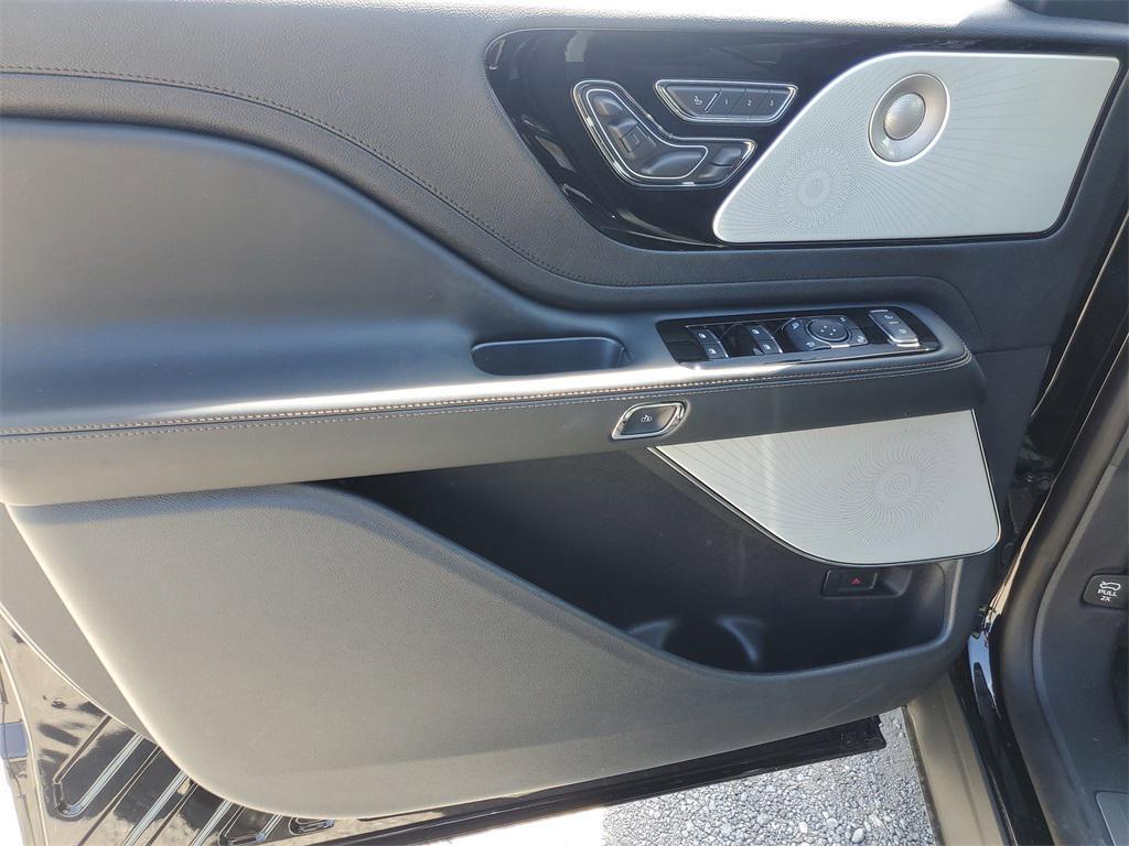 new 2025 Lincoln Aviator car, priced at $75,168