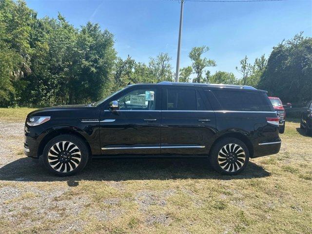 new 2024 Lincoln Navigator L car