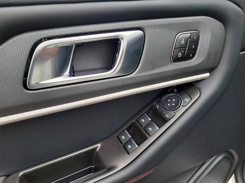 new 2025 Ford Explorer car, priced at $50,394