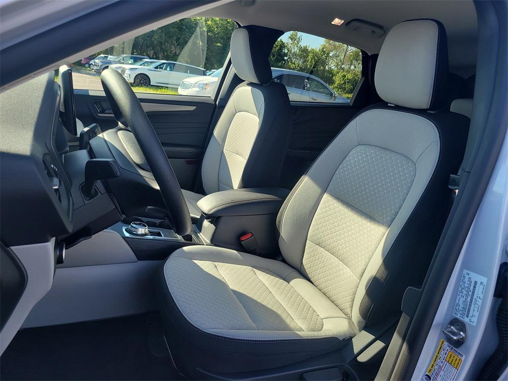 new 2025 Ford Escape car, priced at $26,262