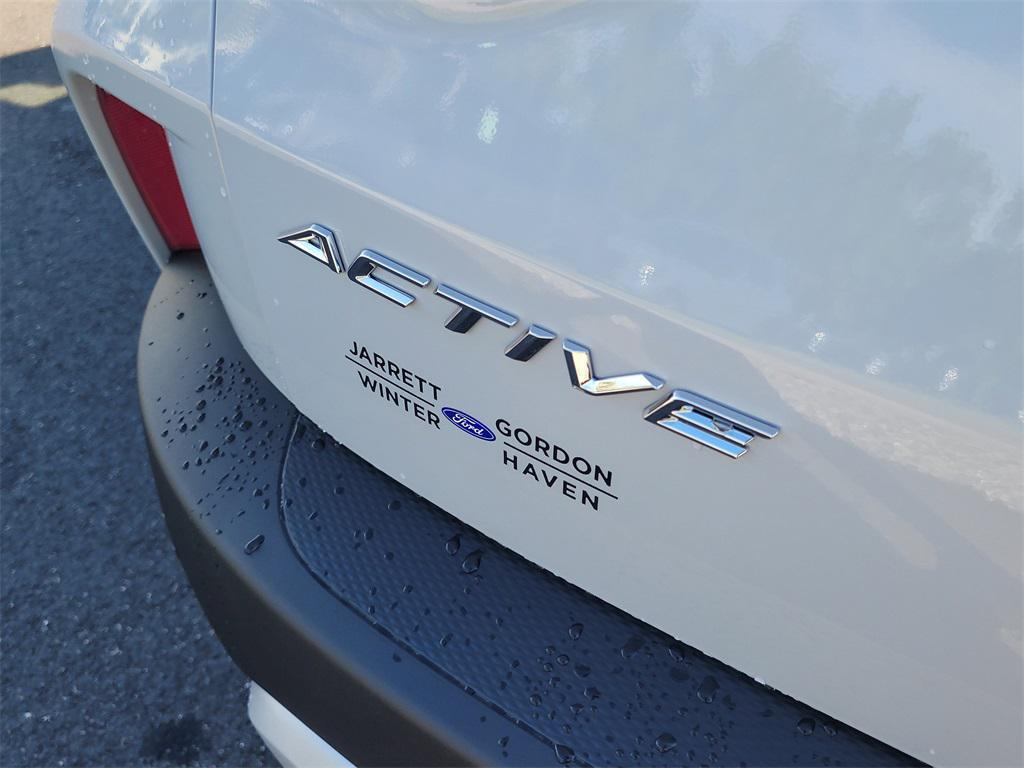 new 2025 Ford Escape car, priced at $26,262