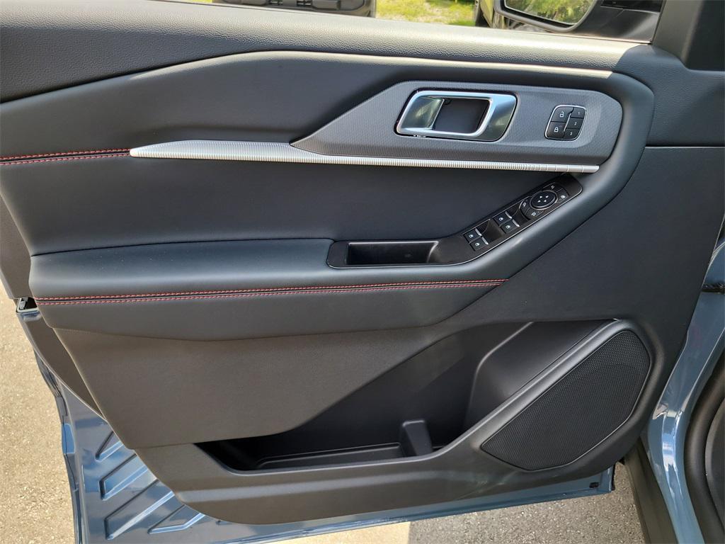 new 2025 Ford Explorer car, priced at $53,111