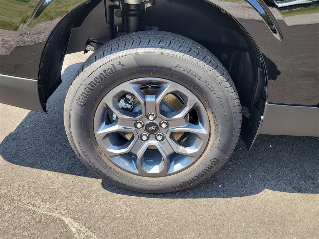 new 2025 Ford Maverick car, priced at $31,492