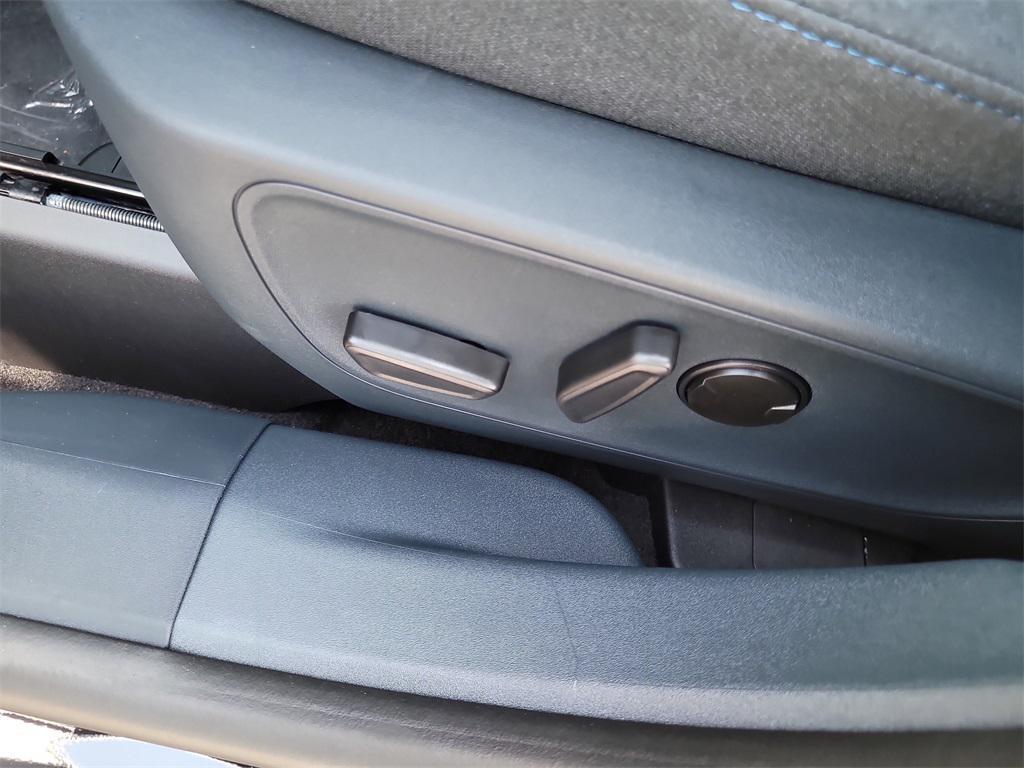new 2025 Ford Maverick car, priced at $31,492