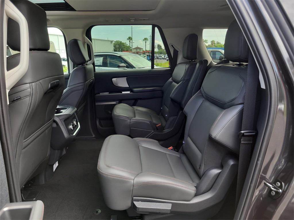 new 2025 Ford Expedition Max car, priced at $63,558