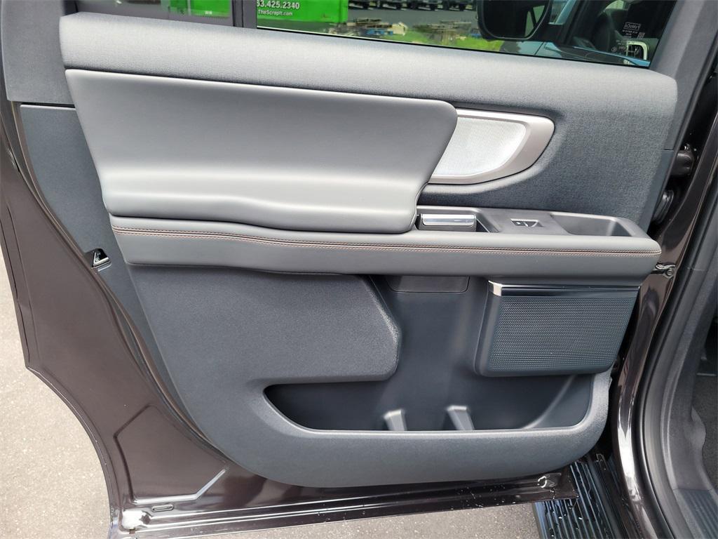 new 2025 Ford Expedition Max car, priced at $63,558