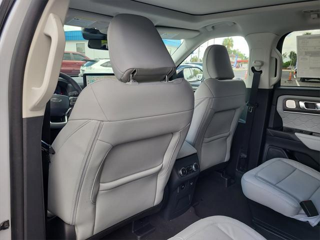 new 2025 Ford Explorer car, priced at $56,712