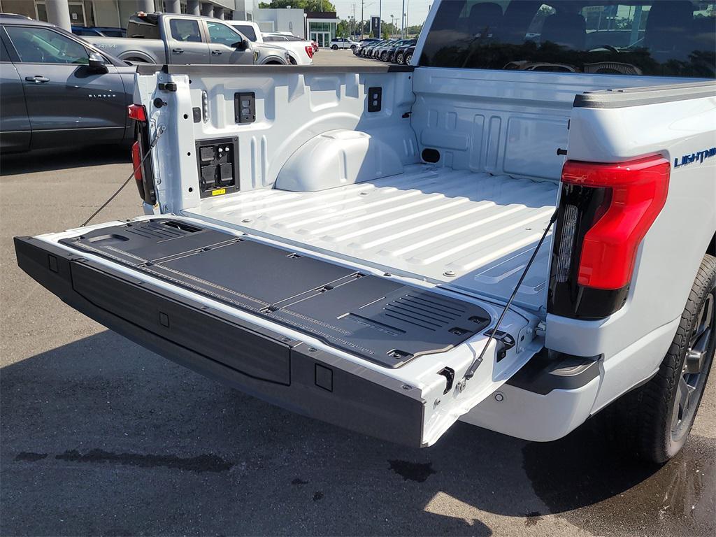 new 2025 Ford F-150 Lightning car, priced at $64,631