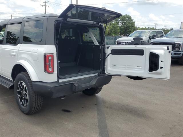 new 2025 Ford Bronco car, priced at $50,296