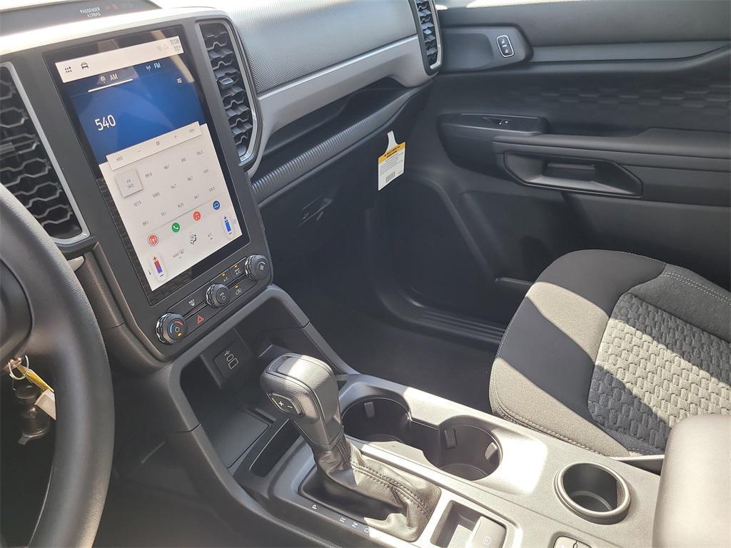 new 2025 Ford Ranger car, priced at $30,153