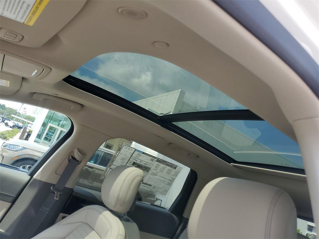 new 2025 Lincoln Nautilus car, priced at $64,757