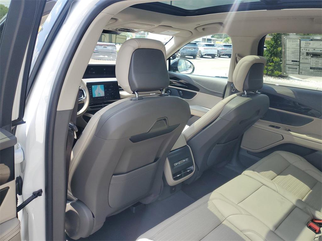 new 2025 Lincoln Nautilus car, priced at $64,757