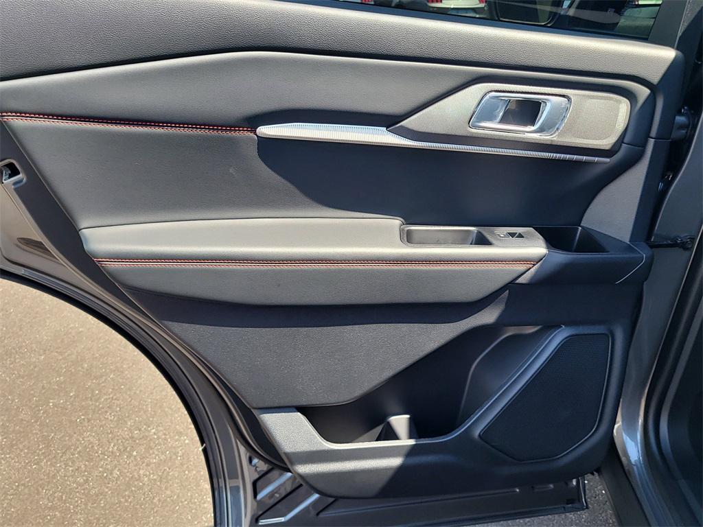 new 2025 Ford Explorer car, priced at $43,097