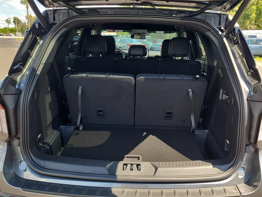 new 2025 Ford Explorer car, priced at $43,097