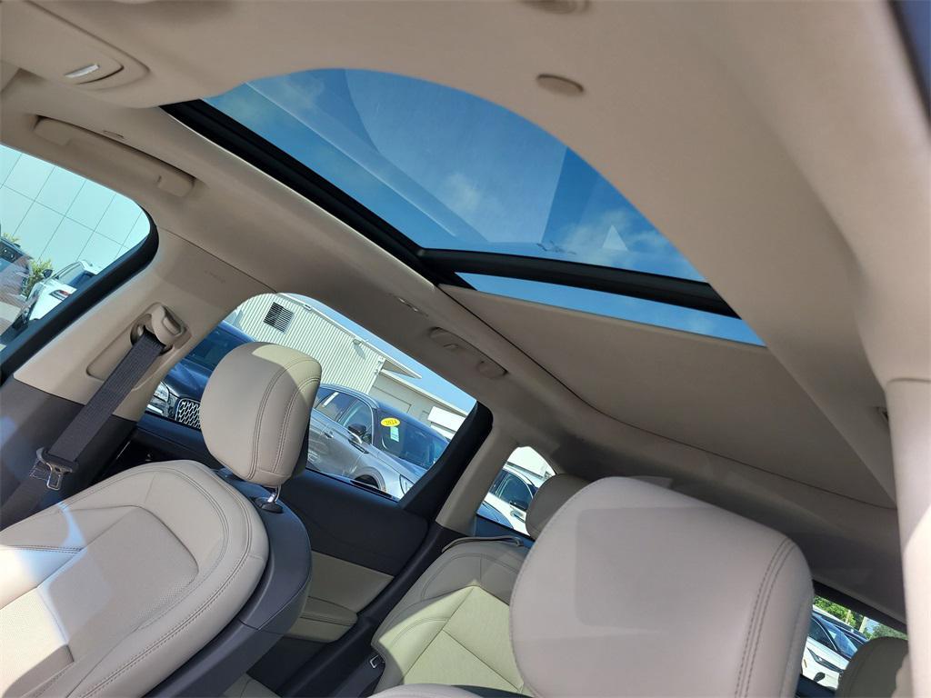 used 2024 Lincoln Nautilus car, priced at $47,933