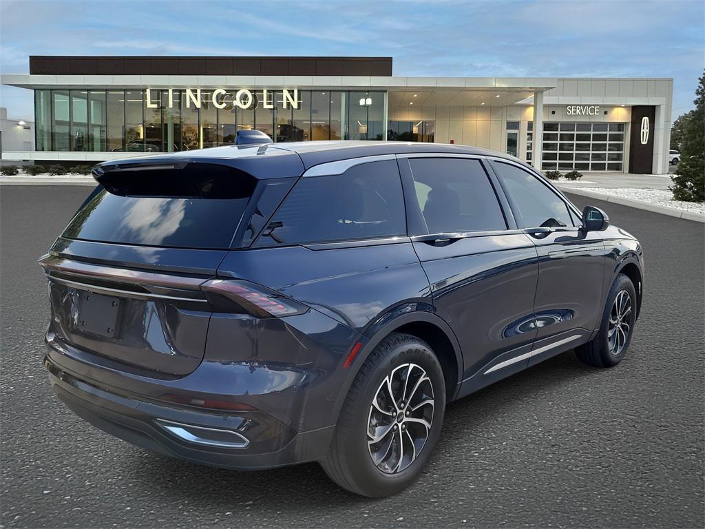 used 2024 Lincoln Nautilus car, priced at $47,933