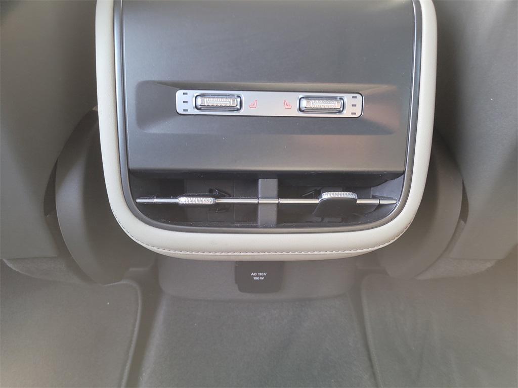 used 2024 Lincoln Nautilus car, priced at $47,933