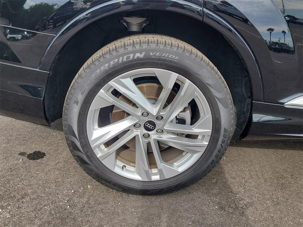 used 2021 Audi Q7 car, priced at $22,943