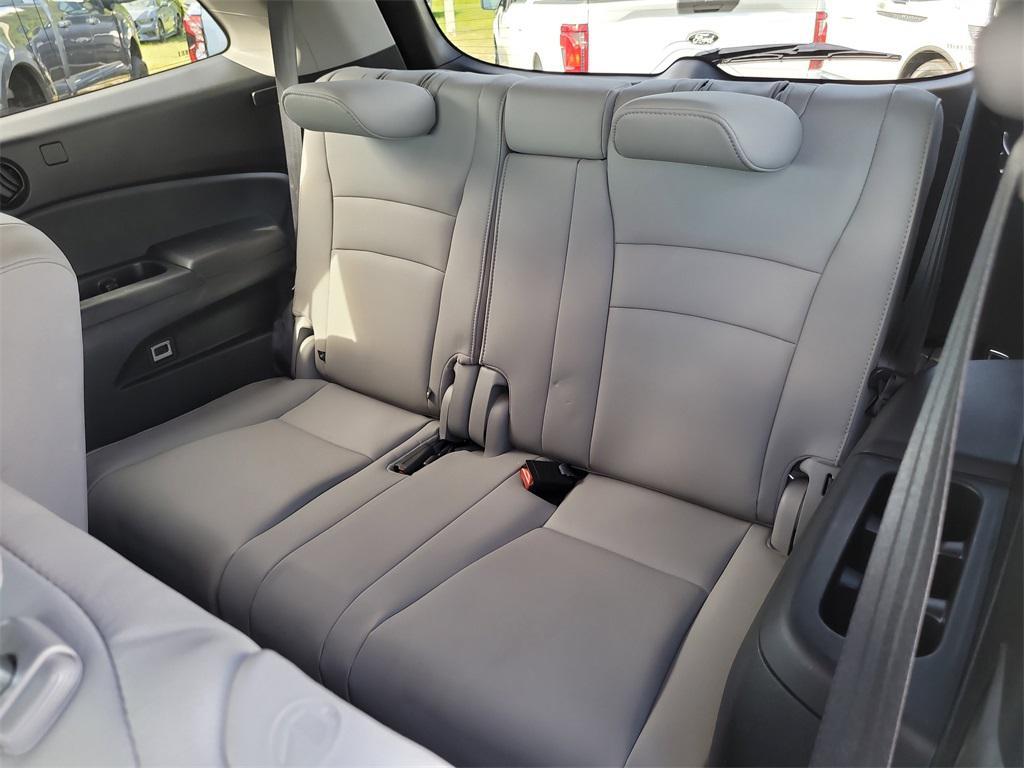 used 2017 Honda Pilot car, priced at $16,650