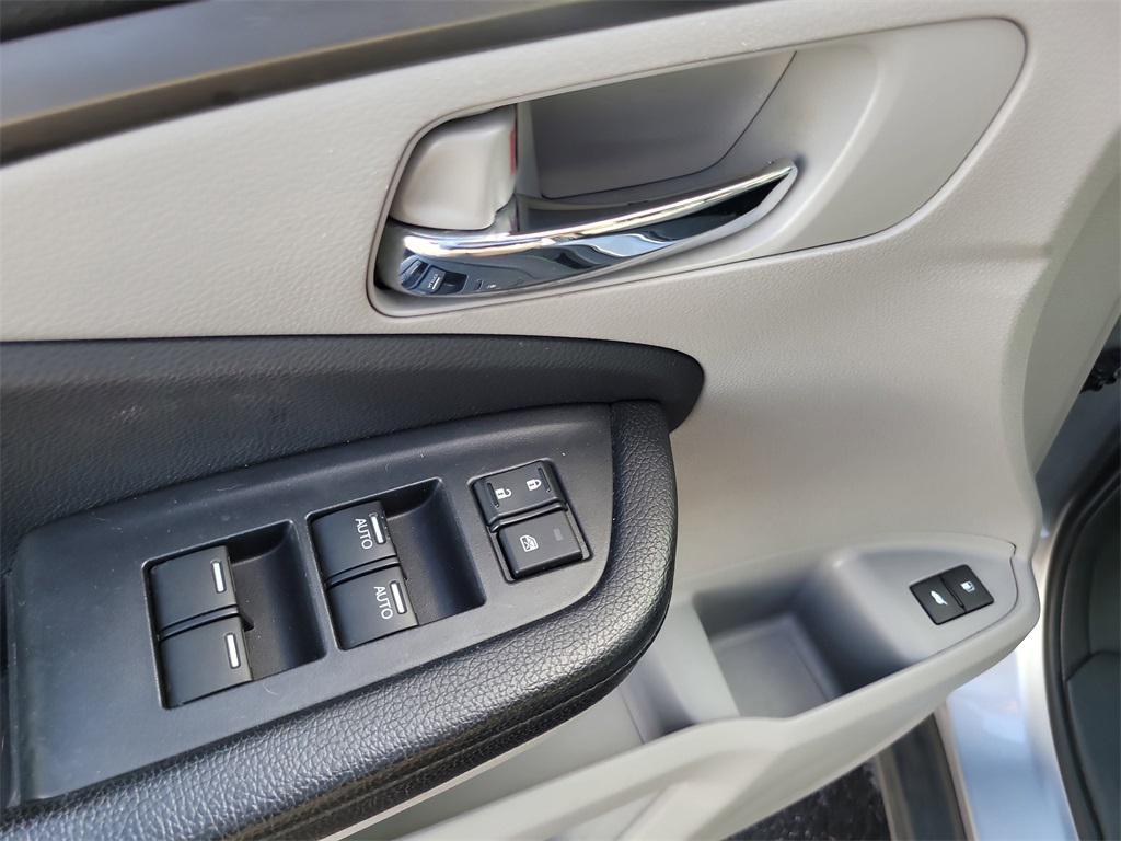 used 2017 Honda Pilot car, priced at $16,650