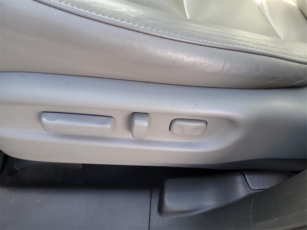 used 2017 Honda Pilot car, priced at $16,650