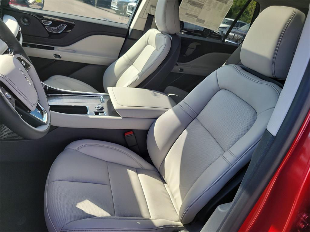 new 2025 Lincoln Aviator car, priced at $62,630