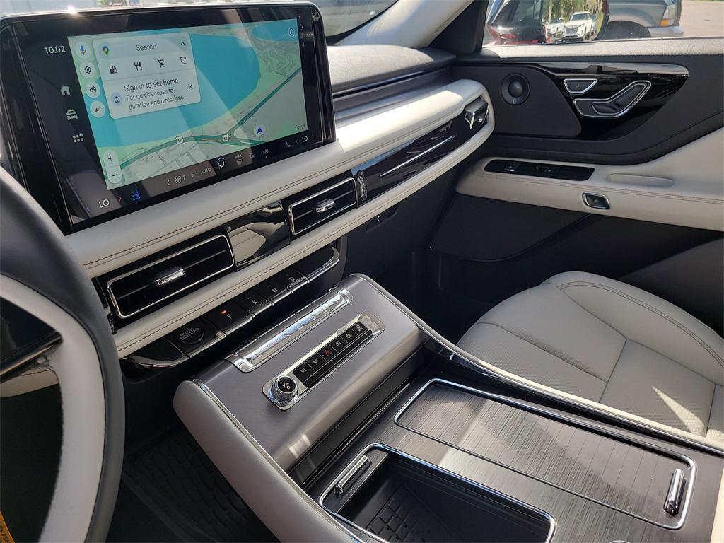 new 2025 Lincoln Aviator car, priced at $62,630
