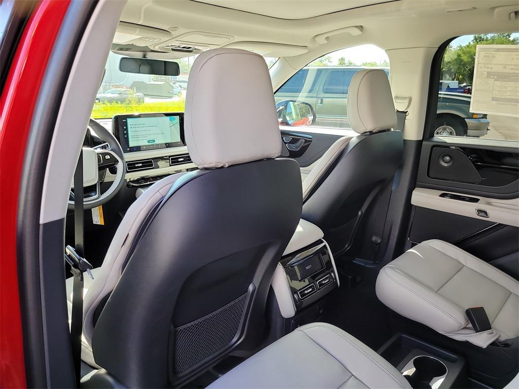new 2025 Lincoln Aviator car, priced at $62,630