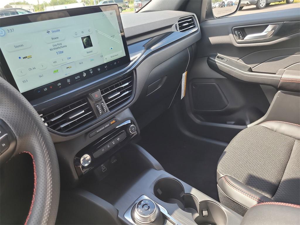 new 2025 Ford Escape car, priced at $29,137
