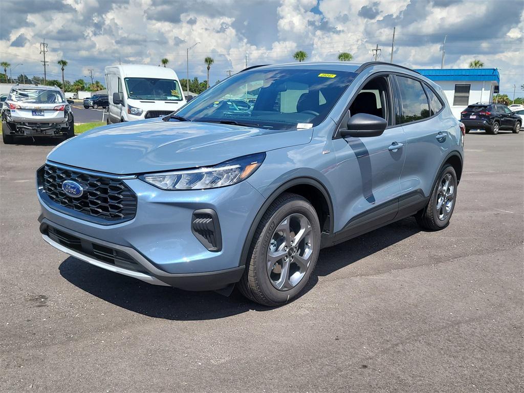 new 2025 Ford Escape car, priced at $29,137