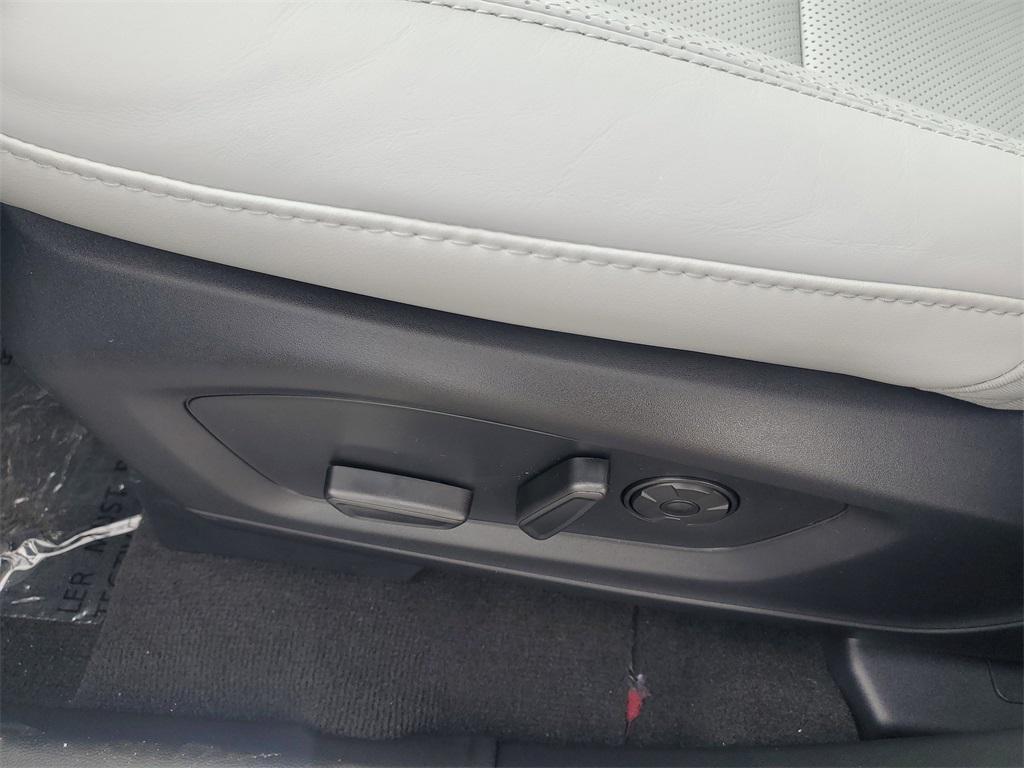 new 2025 Ford Explorer car, priced at $56,087