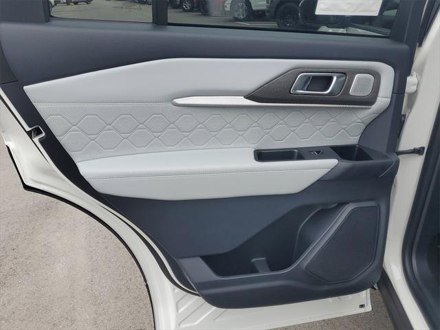 new 2025 Ford Explorer car, priced at $56,087
