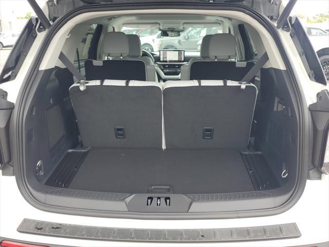 new 2025 Ford Explorer car, priced at $56,087