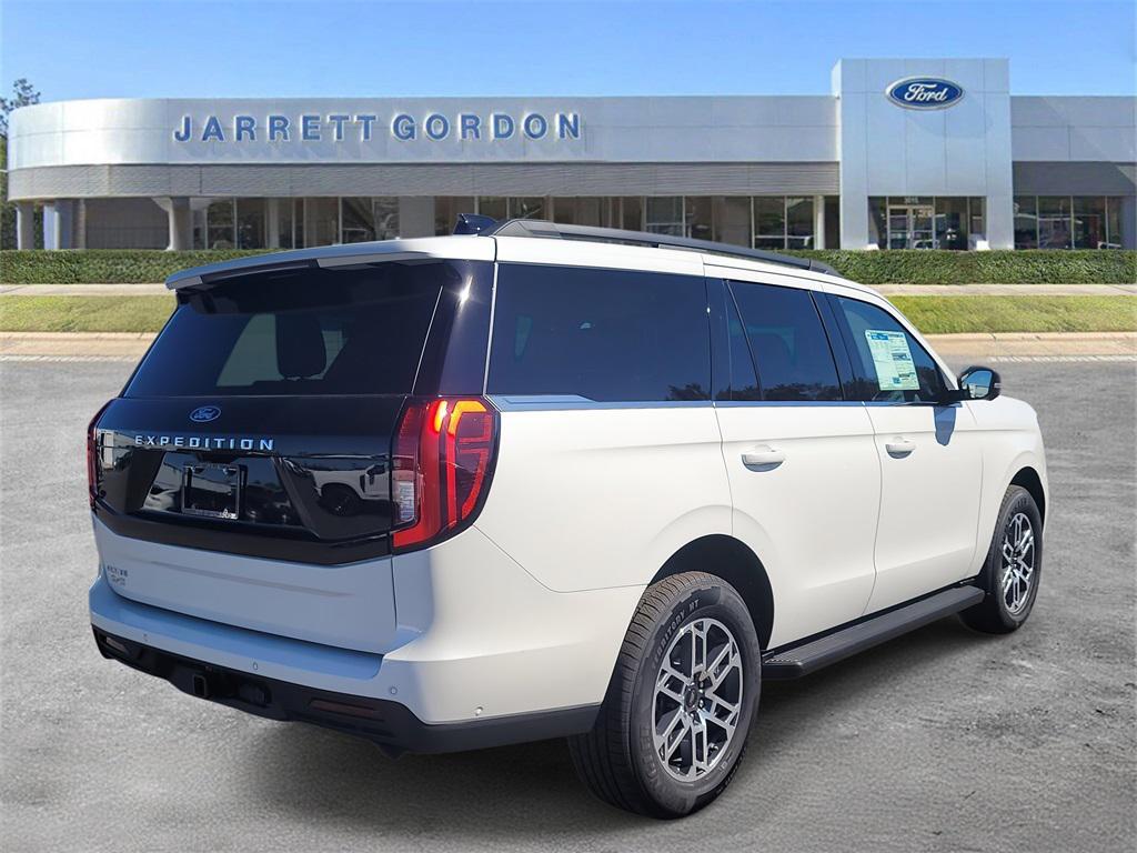 new 2025 Ford Expedition car, priced at $64,347