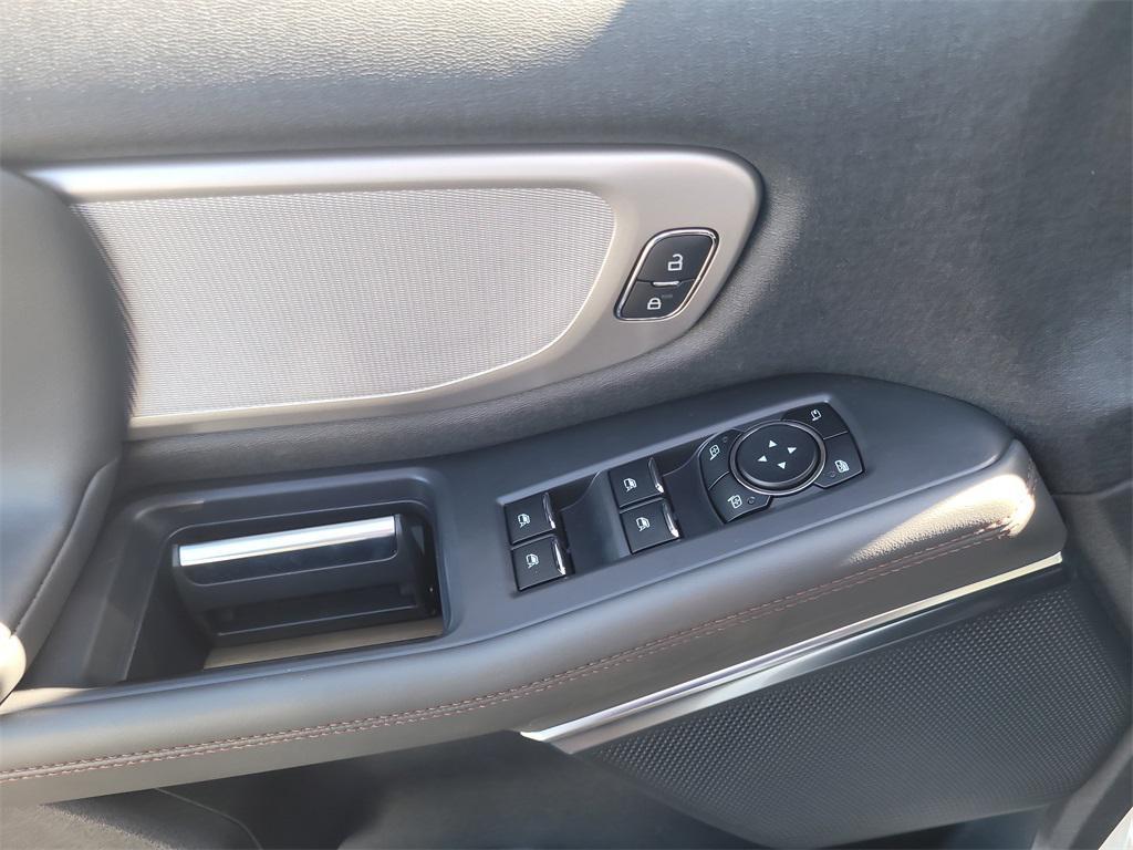 new 2025 Ford Expedition car, priced at $64,347