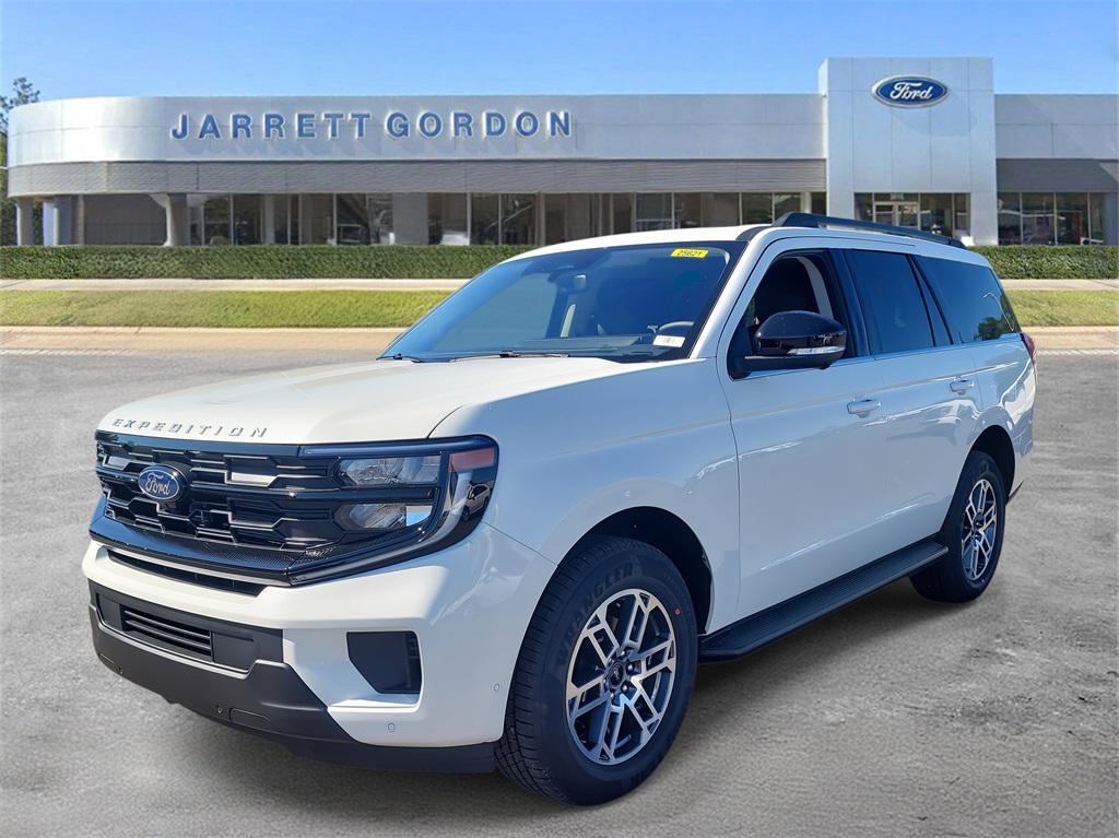 new 2025 Ford Expedition car, priced at $64,347