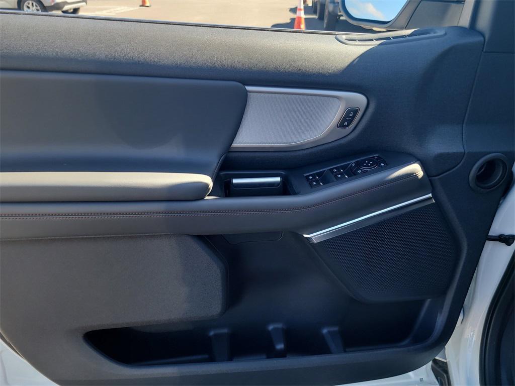 new 2025 Ford Expedition car, priced at $64,347