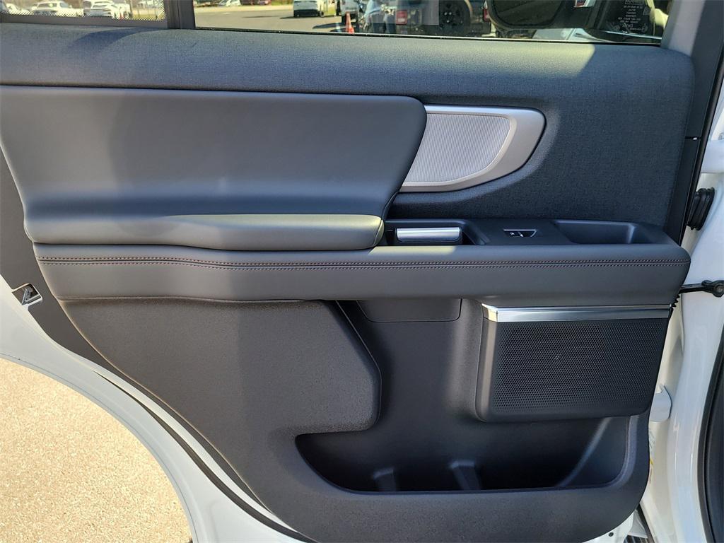 new 2025 Ford Expedition car, priced at $64,347