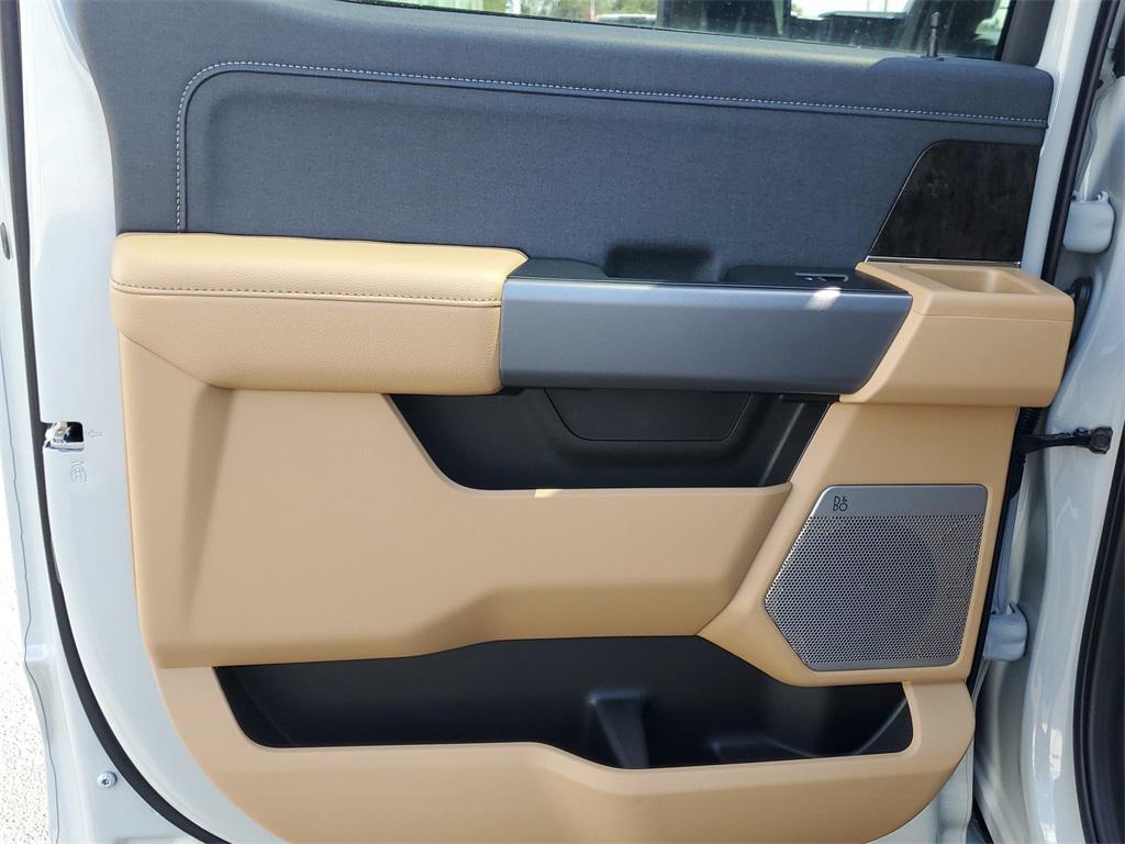 new 2025 Ford F-250 car, priced at $88,425