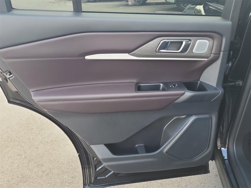 new 2025 Ford Explorer car, priced at $48,068