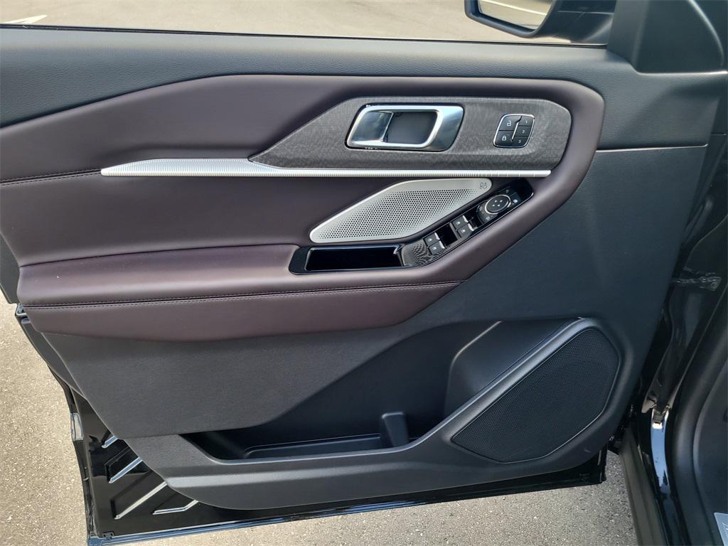 new 2025 Ford Explorer car, priced at $48,068