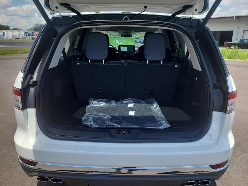 new 2025 Lincoln Aviator car, priced at $59,270