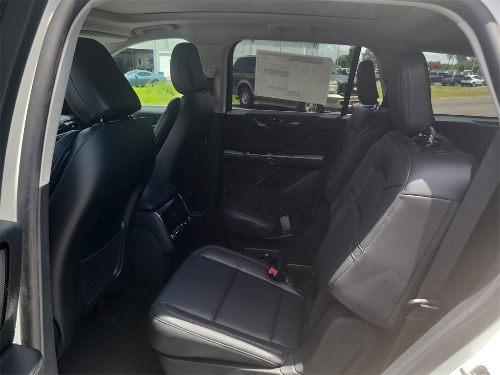 new 2025 Lincoln Aviator car, priced at $59,270