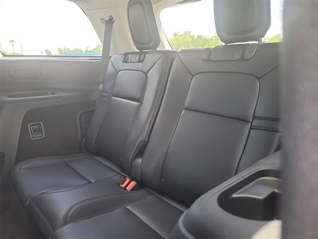 new 2025 Lincoln Aviator car, priced at $59,270