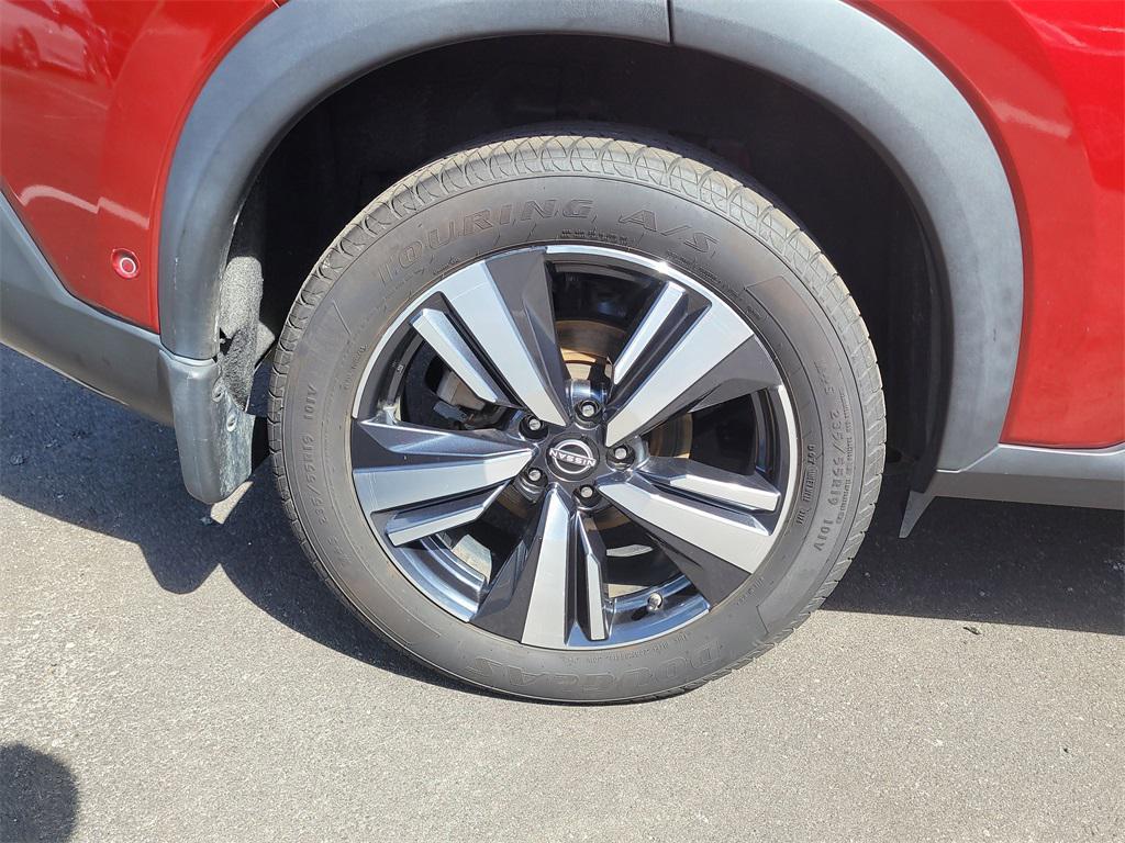 used 2022 Nissan Rogue car, priced at $17,900