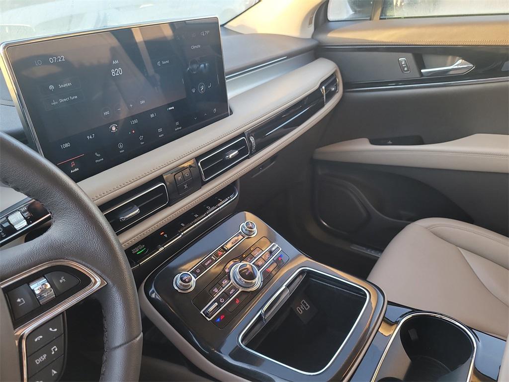 used 2022 Lincoln Nautilus car, priced at $28,500