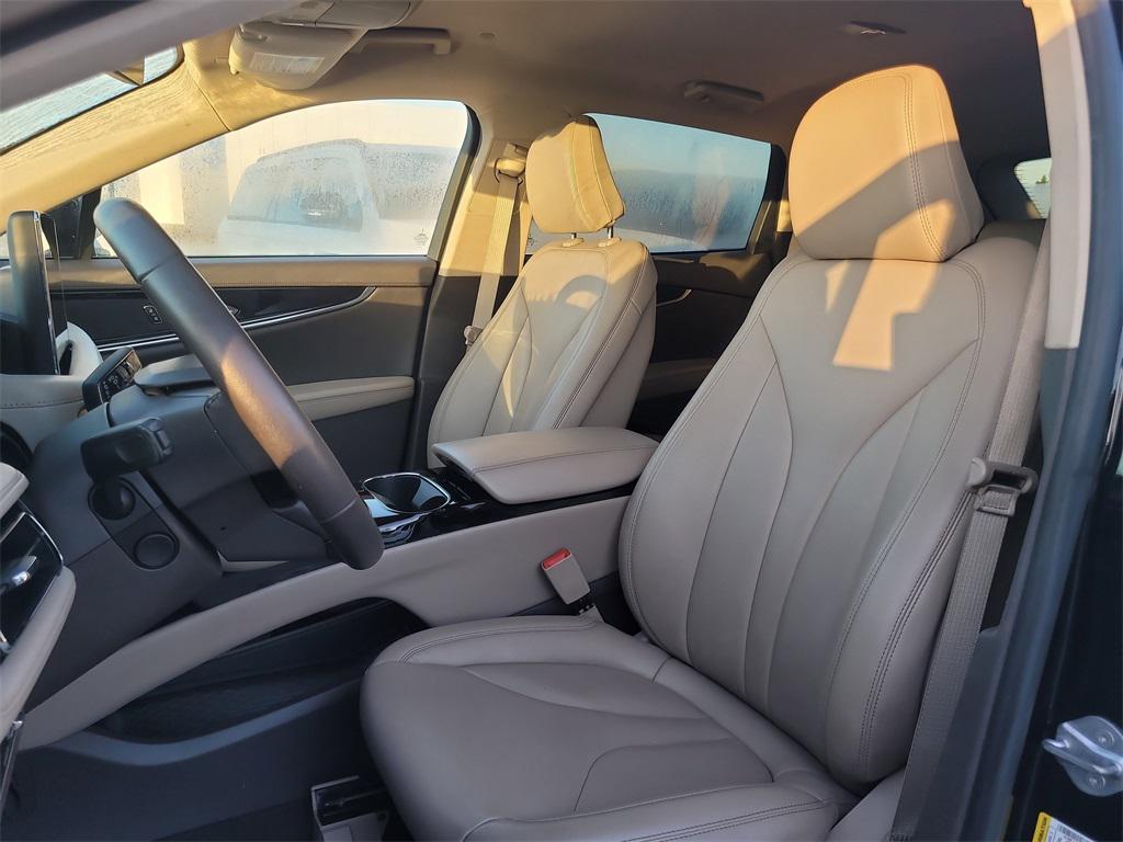 used 2022 Lincoln Nautilus car, priced at $28,500